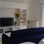 Neptune 5, Floor Studio, Sea View * Menton