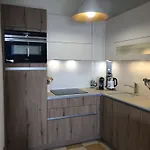 Neptune 5, Floor Studio, Sea View Apartman