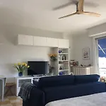 Apartman Neptune 5, Floor Studio, Sea View *