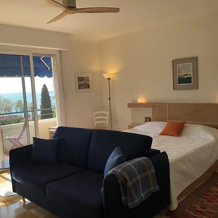 Neptune 5, Floor Studio, Sea View Apartment Menton