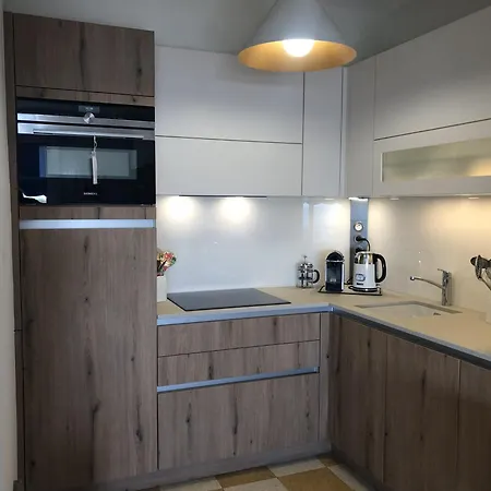 Neptune 5, Floor Studio, Sea View Апартаменты